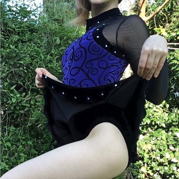 Vintage Figure Skating Costume Circa 1990s - Picture 4 of 5